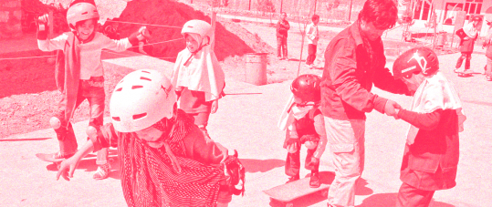 Quiz header: Girls' outreach skateboard session in Afghanistan (Credit: Skateistan)